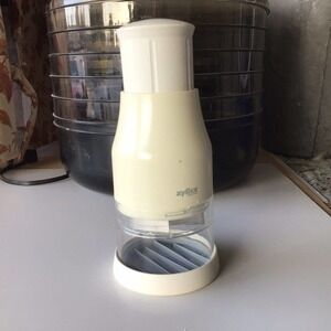 Zyliss Kitchen Food Chopper Manual Swiss Made Cover White Pre-Owned